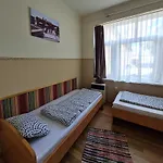 To Szallo