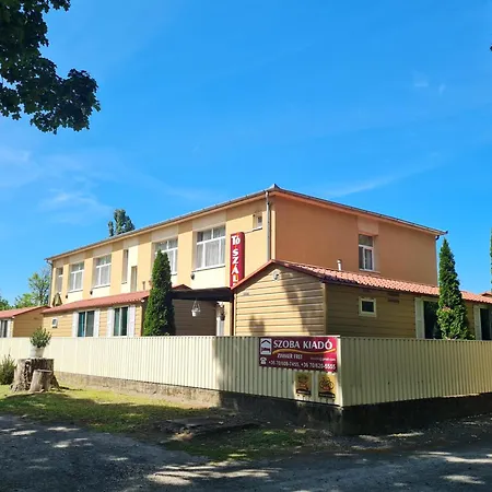 To Szallo Dunapataj