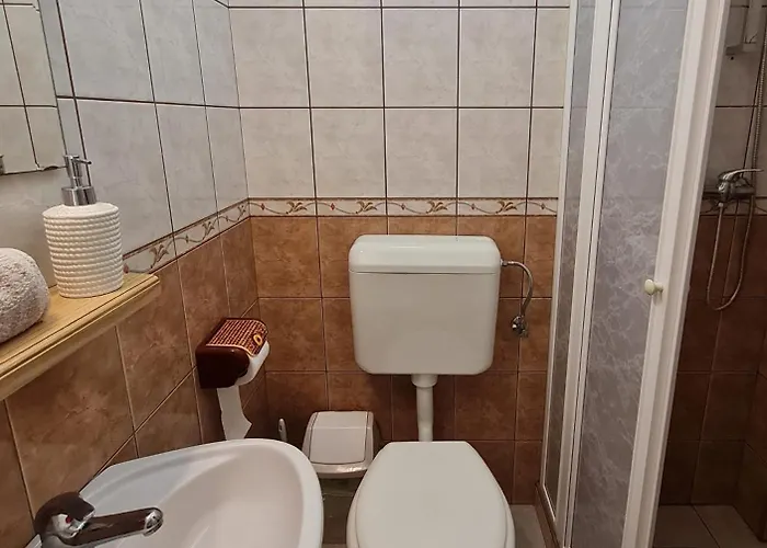 To Szallo